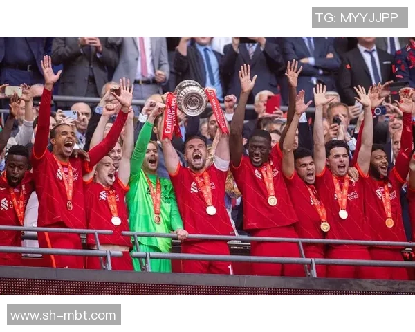 足总杯激战：多特蒙德点球大战险胜利物浦全场回顾与精彩瞬间